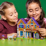 Lego Mia's House 715 Pieces