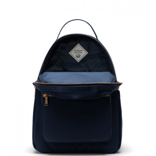 حقيبة ظهر نوفا متوسطة الحجم باللون الأزرق الداكن من هيرشال