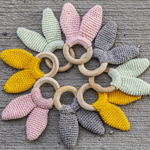 Babyjem knitted cotton & wooden ring teether gray